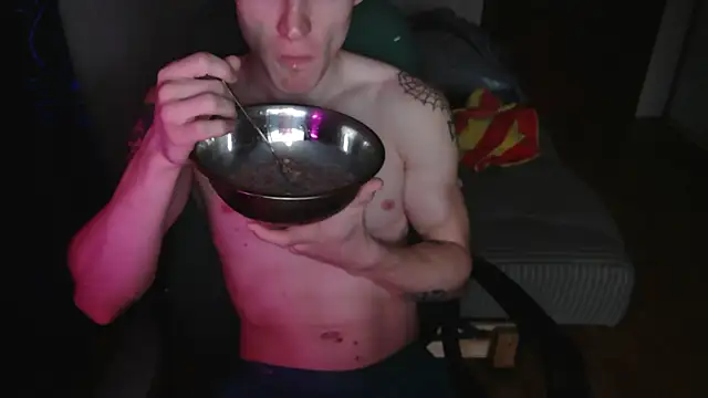 Snapshot of johnny_positive chatting on 10/08/25, 05:27 johnny positive online show from 10/08/25, 05:27