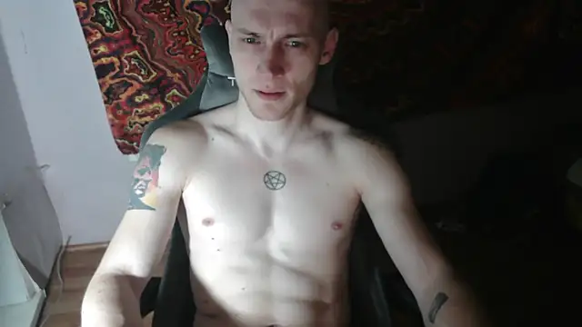 Snapshot of johnny_positive chatting on 10/28/25, 04:09 johnny positive online show from 10/28/25, 04:09