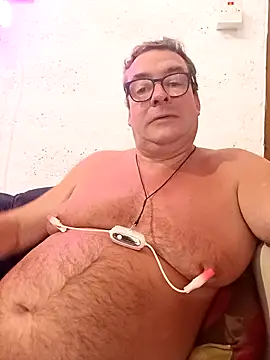 Snapshot of MountJohnXL chatting on 09/20/25, 11:39 MountJohnXL online show from 09/20/25, 11:39