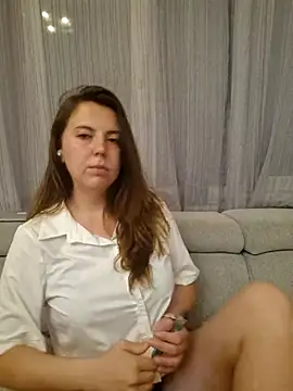 Snapshot of Melenka chatting on 08/03/26, 11:52 Melenka online show from 08/03/26, 11:52