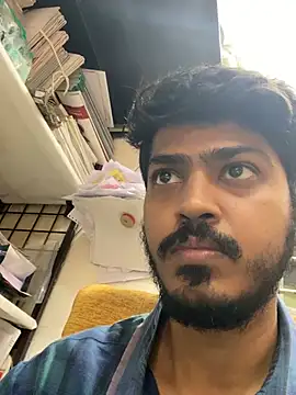 cute modell online show from 01/15/25, 07:37