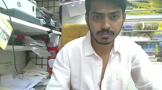 cute modell online show from 02/01/25, 07:36