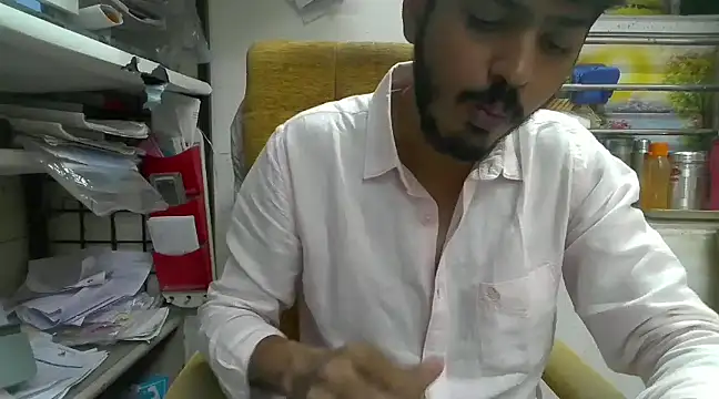 cute modell online show from 02/14/25, 12:57