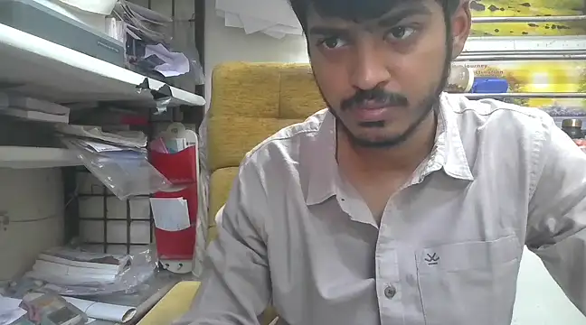 cute modell online show from 02/22/25, 09:23