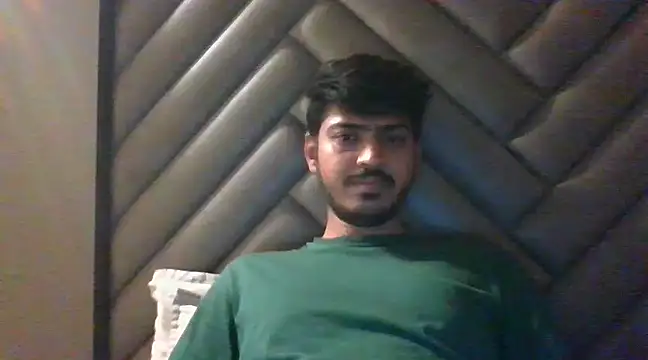 cute modell online show from 03/21/25, 07:46