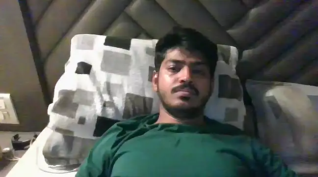 cute modell online show from 03/22/25, 07:09