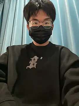 Snapshot of yfx468 chatting on 03/13/25, 05:28 yfx468 online show from 03/13/25, 05:28