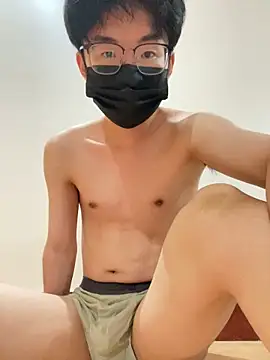 Snapshot of yfx468 chatting on 09/11/25, 03:01 yfx468 online show from 09/11/25, 03:01