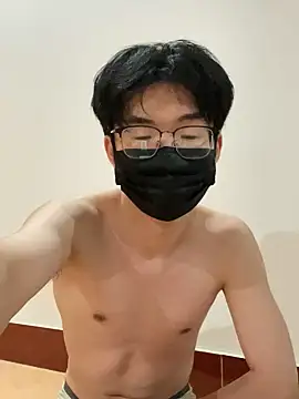 Snapshot of yfx468 chatting on 11/02/25, 04:20 yfx468 online show from 11/02/25, 04:20