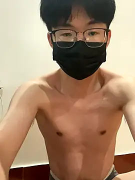 Snapshot of yfx468 chatting on 12/02/25, 12:10 yfx468 online show from 12/02/25, 12:10