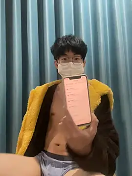 Snapshot of yfx468 chatting on 02/17/26, 04:02 yfx468 online show from 02/17/26, 04:02