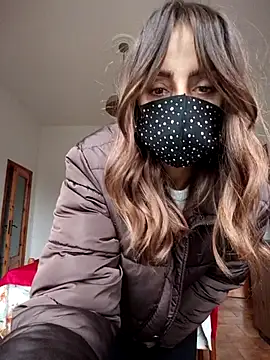 Akemi rossi online show from 11/28/25, 09:45