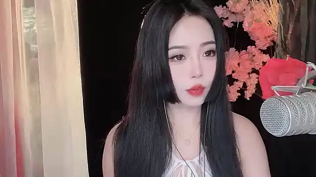 ying-love520 online show from 02/09/25, 05:29