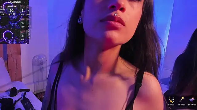 coral jonesss online show from 04/29/26, 04:11