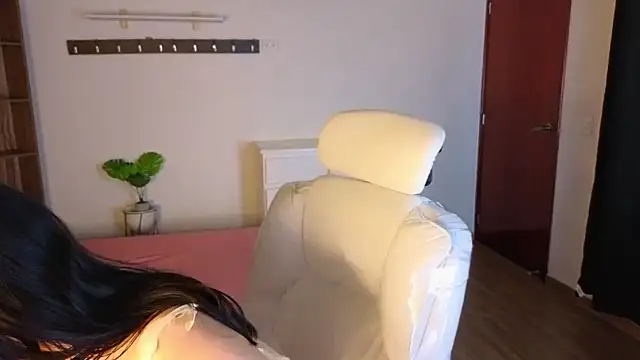 Renaxi Smith online show from 03/14/26, 07:52