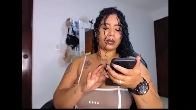 leslycarsson online show from 09/10/25, 02:44