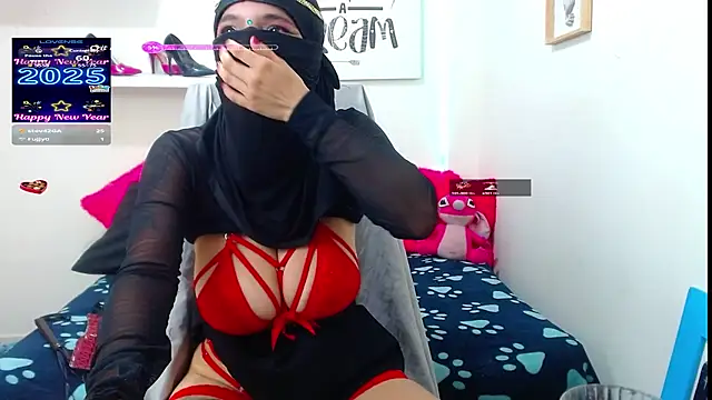 Snapshot of azahara_faraah chatting on 01/11/25, 10:40 azahara faraah online show from 01/11/25, 10:40