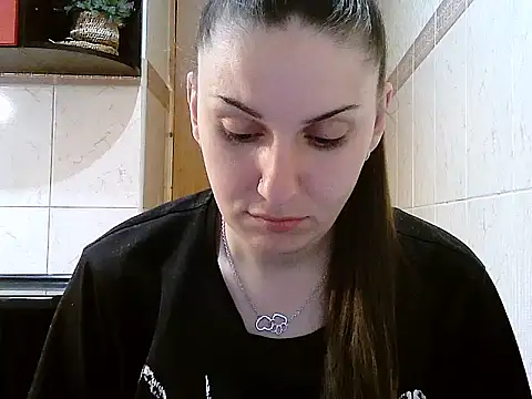 Yuliia30 online show from 04/08/26, 04:34