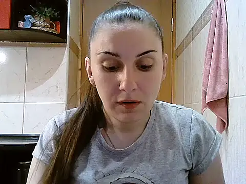 Yuliia30 online show from 06/03/26, 05:07