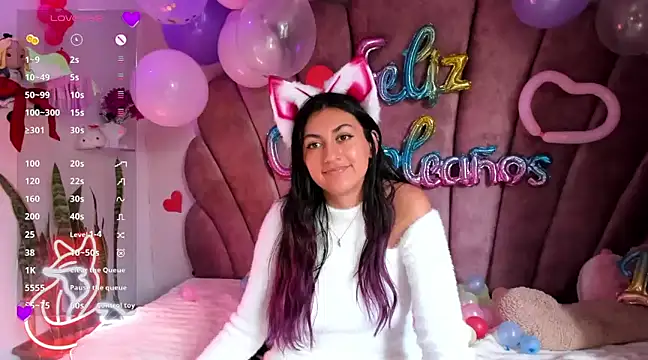 sweetfoxy 17 online show from 02/18/25, 06:58