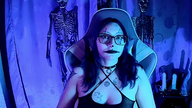 Kimlennox  online show from 11/04/25, 03:22