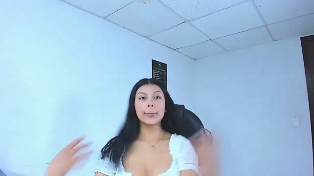 Salmaportman69 online show from 10/01/25, 03:23