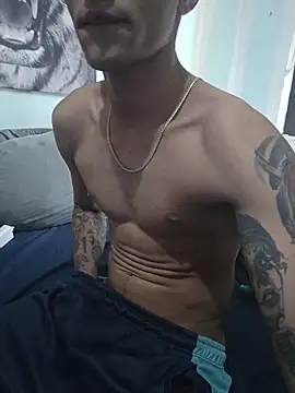 Snapshot of dany_hardy chatting on 11/12/25, 02:39 dany hardy online show from 11/12/25, 02:39