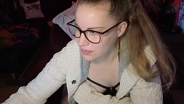 Miss luxiole online show from 01/06/26, 07:34