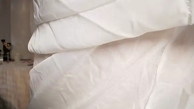 Hey-Cute online show from 02/09/25, 05:01