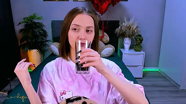 JesssWalker online show from 03/22/25, 01:54