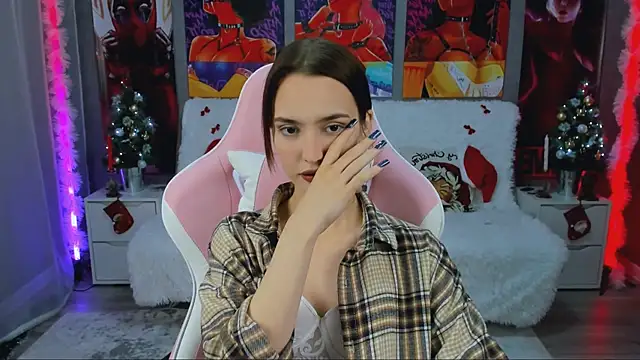 SamanthaaaWalker online show from 12/05/25, 12:41