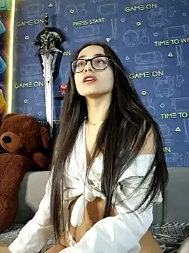 Snapshot of LittleX_Angel chatting on 02/26/25, 12:58 LittleX Angel online show from 02/26/25, 12:58