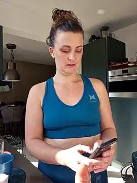 cumtomama online show from 09/29/25, 09:25