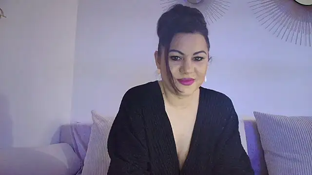 Snapshot of VixenVibesX chatting on 03/01/25, 01:51 VixenVibesX online show from 03/01/25, 01:51