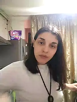 Snapshot of Rosanna_Rennie chatting on 02/12/25, 04:44 Rosanna Rennie online show from 02/12/25, 04:44