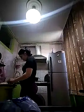 Snapshot of Rosanna_Rennie chatting on 02/16/25, 11:05 Rosanna Rennie online show from 02/16/25, 11:05