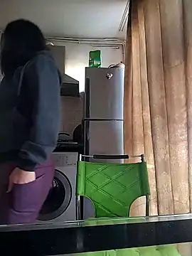 Snapshot of Rosanna_Rennie chatting on 03/11/25, 05:16 Rosanna Rennie online show from 03/11/25, 05:16