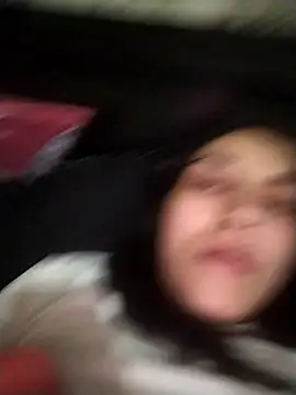 Snapshot of Rosanna_Rennie chatting on 03/12/25, 05:17 Rosanna Rennie online show from 03/12/25, 05:17