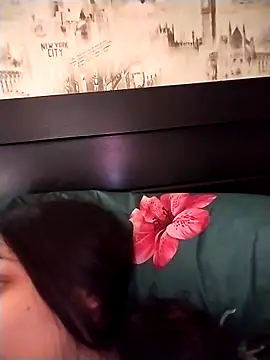 Snapshot of Rosanna_Rennie chatting on 03/21/25, 02:18 Rosanna Rennie online show from 03/21/25, 02:18