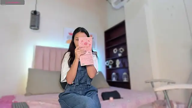 Snapshot of Kathe_slim chatting on 05/02/26, 02:11 Kathe slim online show from 05/02/26, 02:11