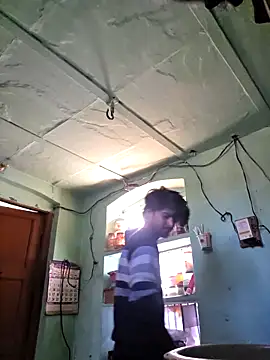 Snapshot of lusty_male69 chatting on 02/10/26, 04:38 lusty male69 online show from 02/10/26, 04:38