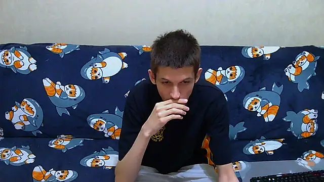 Snapshot of Lester_Broo chatting on 05/28/26, 02:42 Lester Broo online show from 05/28/26, 02:42