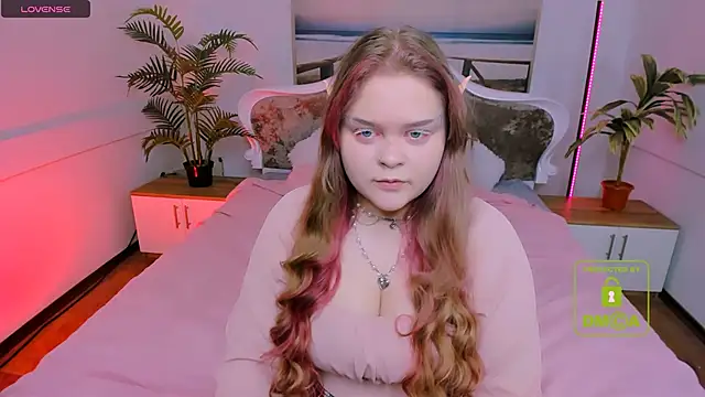 Erica  Alta online show from 10/31/25, 06:47