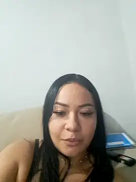 Snapshot of Novinhabonequinha3 chatting on 01/15/25, 09:51 Novinhabonequinha3 online show from 01/15/25, 09:51