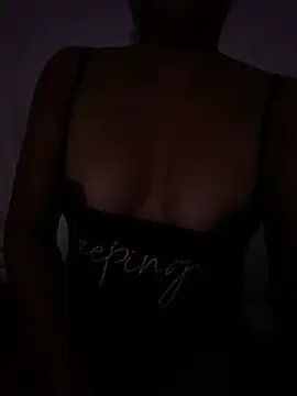 Snapshot of Yessica_832 chatting on 04/28/26, 03:11 Yessica 832 online show from 04/28/26, 03:11