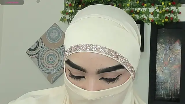 Maissa Alabi online show from 10/20/25, 07:03