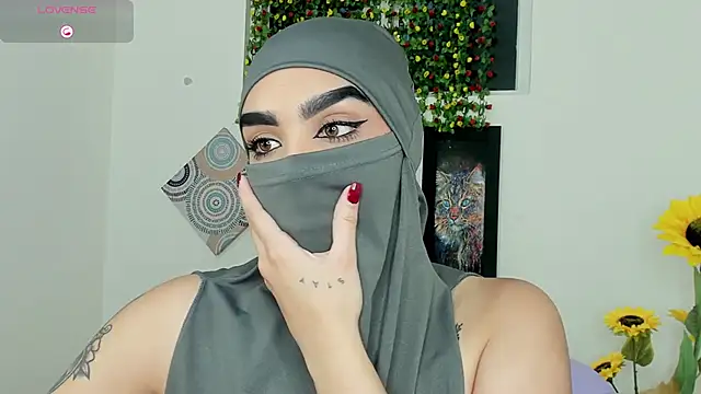 Maissa Alabi online show from 11/11/25, 06:41