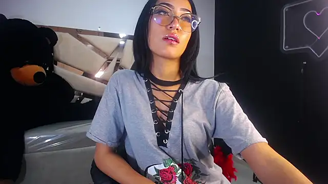 Snapshot of victoria_ricci_a chatting on 03/08/25, 04:39 victoria ricci a online show from 03/08/25, 04:39