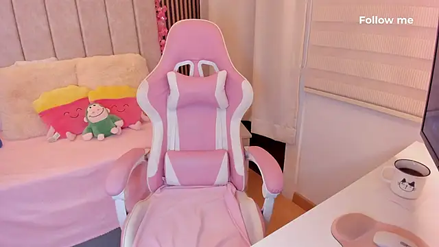 tamy xoo online show from 04/18/26, 08:09