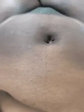 Snapshot of gatinha776 chatting on 10/17/25, 10:07 gatinha776 online show from 10/17/25, 10:07